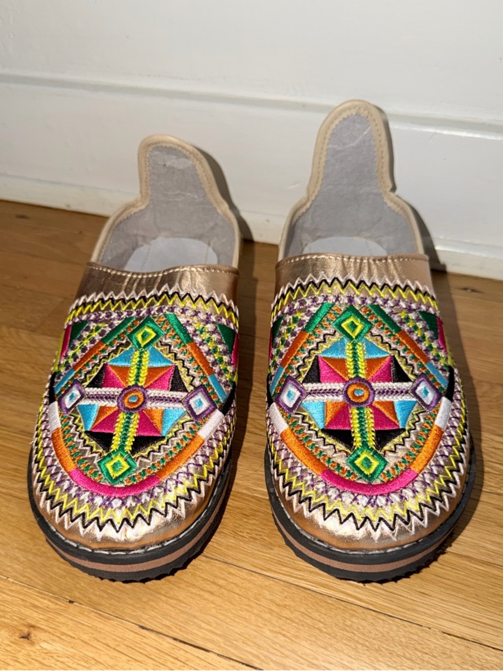 NEW Slip-On Women’s Moroccan Babouche Slippers/Mules size 8